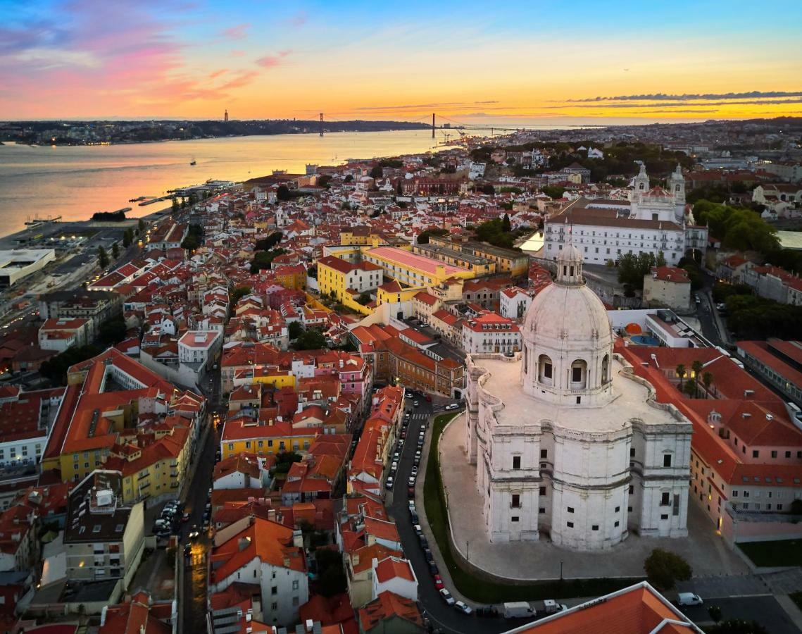 Sweethome At Alfama'S Heart Lisbon Exterior photo